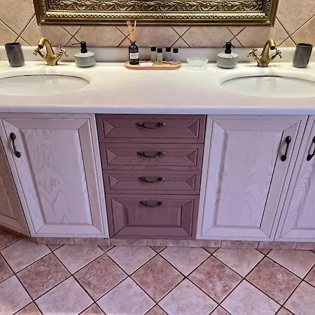 Proti Mare By Toffee Homes *