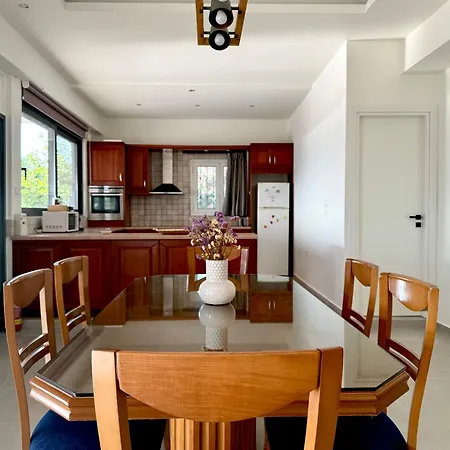Dom wakacyjny Proti Mare By Toffee Homes