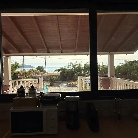 בית נופש Proti Mare By Toffee Homes *