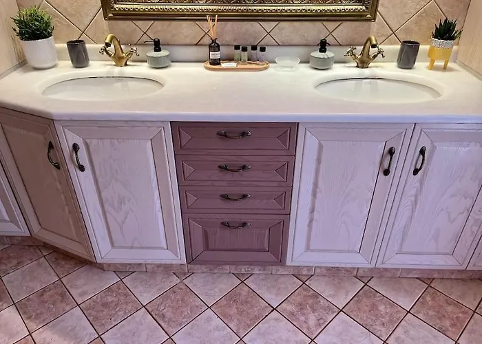 Proti Mare By Toffee Homes *